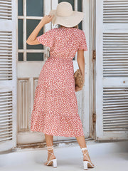 Robe à volants imprimée à manches flottantes