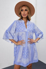 Minikleid mit Paisley-Muster und Dreiviertelärmeln