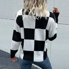 Pull en tricot à carreaux et épaules tombantes