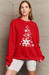 Simply Love Sweatshirt mit Schneeflocken-Weihnachtsbaum-Grafik in voller Größe