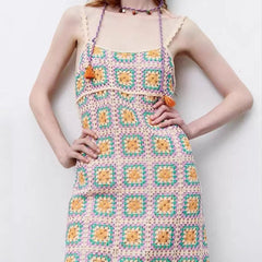 Schmales Trägerkleid mit Häkelärmeln