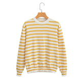 Pull simple à manches longues et rayures jaunes et blanches