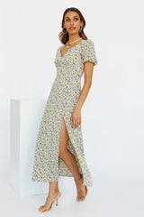 Robe fendue élégante à imprimé et manches bouffantes et col en V