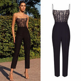 Ärmelloser Jumpsuit mit Spitzenriemen