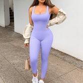 Ärmelloser Westen-Jumpsuit mit quadratischem Kragen und Hüfterhöhung im Slim Fit