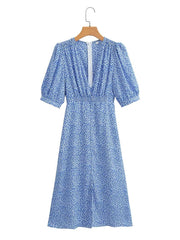 Robe longue élégante à volants et col en V