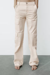 Gerade, lockere Jeanshose mit hoher Taille und weitem Bein