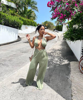 Unregelmäßiger, asymmetrischer Jumpsuit mit Schnürung, umwickelter Brust und weitem Bein