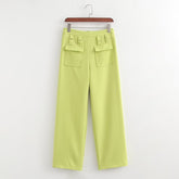 Pantalon décontracté taille haute décoratif avec poches cargo et coupe ajustée