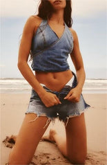 Shorts mit perforierter Lochdekoration und abgerundetem Rand und hoher Taille