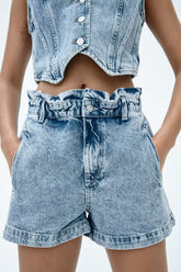 Short en jean droit à jambe large et taille en forme de bourgeon