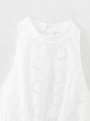 Ensemble haut et jupe brodés à découpes ajourées