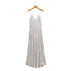 Robe élégante en sous-vêtements métalliques