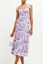 Kleines Blumenträgerkleid mit Taillenformung, Strandkleid