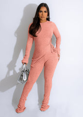 Costume décontracté creux en fil à tricoter asymétrique irrégulier