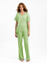 Pull grande taille col en V ample couleur unie haut plissé jambe large pantalon tricoté deux pièces