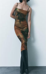 Lässiges, bedrucktes, schmal geschnittenes Camisole-Kleid aus Strick