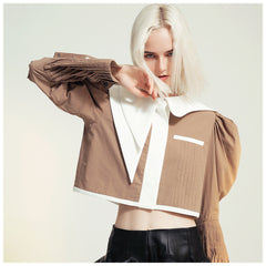 Veste chemise courte à col asymétrique et manches gigot pour minorité française