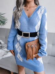 Pulloverkleid mit Argyle-Muster und geripptem Rand und V-Ausschnitt