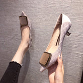 Women's Autumn Super Hot Cat French Pointed