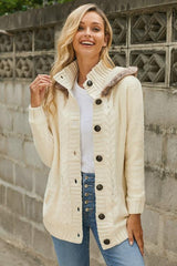 Strickjacke mit Kapuze und Kunstpelzbesatz
