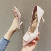 Jolies escarpins à talons aiguilles pour femmes