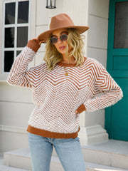 Pull duveteux bicolore à chevrons