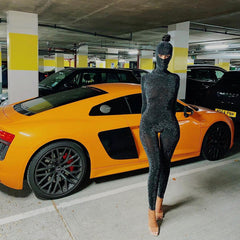 Langärmliger, hochgeschlossener, rückenfreier, hüfthoher, enger Sport-Jumpsuit