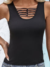 Geripptes Tanktop mit Rundhalsausschnitt und Trägern