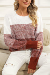 Brauner Pullover mit Farbblockdesign und überschnittener Schulterpartie und geripptem Besatz