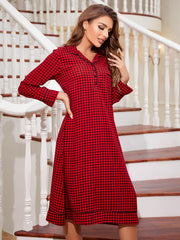 Langärmliges Nachthemd mit Blumenmuster und halbhohem Knopf