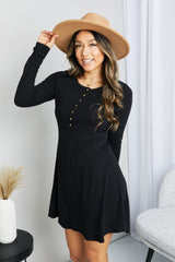 Robe Henley grande taille Zenana PortlPines en noir