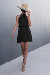 Ärmelloses Kleid mit Schweizer Punkten und Bindeband hinten