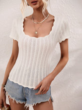 Strickoberteil mit gewelltem Saum und quadratischem Ausschnitt