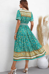 Robe midi bohème à manches courtes