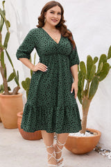 Robe grande taille imprimée à volants et surplis