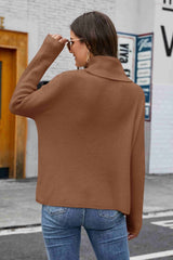 Pull côtelé à col roulé ajouré