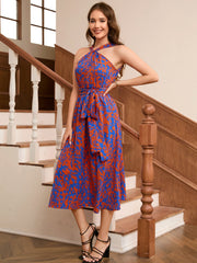 Robe imprimée sans manches à taille nouée