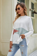 Pullover mit Rundhalsausschnitt und seitlichem Schlitz in Farbblock-Optik