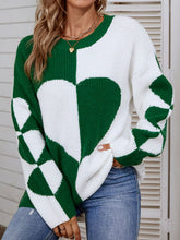 Rippstrickpullover mit kontrastierendem Herzmuster