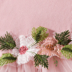 Besticktes Kleid mit Rundhalsausschnitt und Flatterärmeln