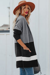 Grauer, langer Cardigan mit Farbblockdesign und offener Vorderseite und Taschen