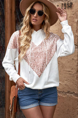 Sweat à capuche à cordon de serrage et sequins à chevrons