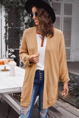 Langer Cardigan mit sichtbaren Nähten, offener Vorderseite und Taschen