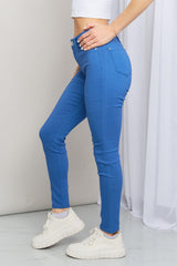 YMI Jeanswear – Kate – Hyper-Stretch-Skinny-Jeans in voller Größe mit mittelhohem Bund in Elektroblau