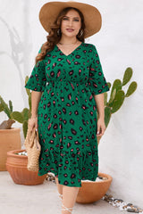 Robe imprimée grande taille à manches évasées et col en V