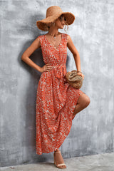 Robe longue imprimée à col en V et ceinture nouée