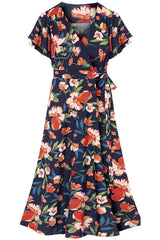 Robe grande taille à col surplis et manches flottantes