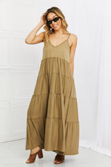 Robe Zenana à bretelles spaghetti et poches, taille haute, kaki
