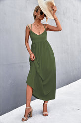 Kleid mit Doppelträgern und Bindeband am Rücken